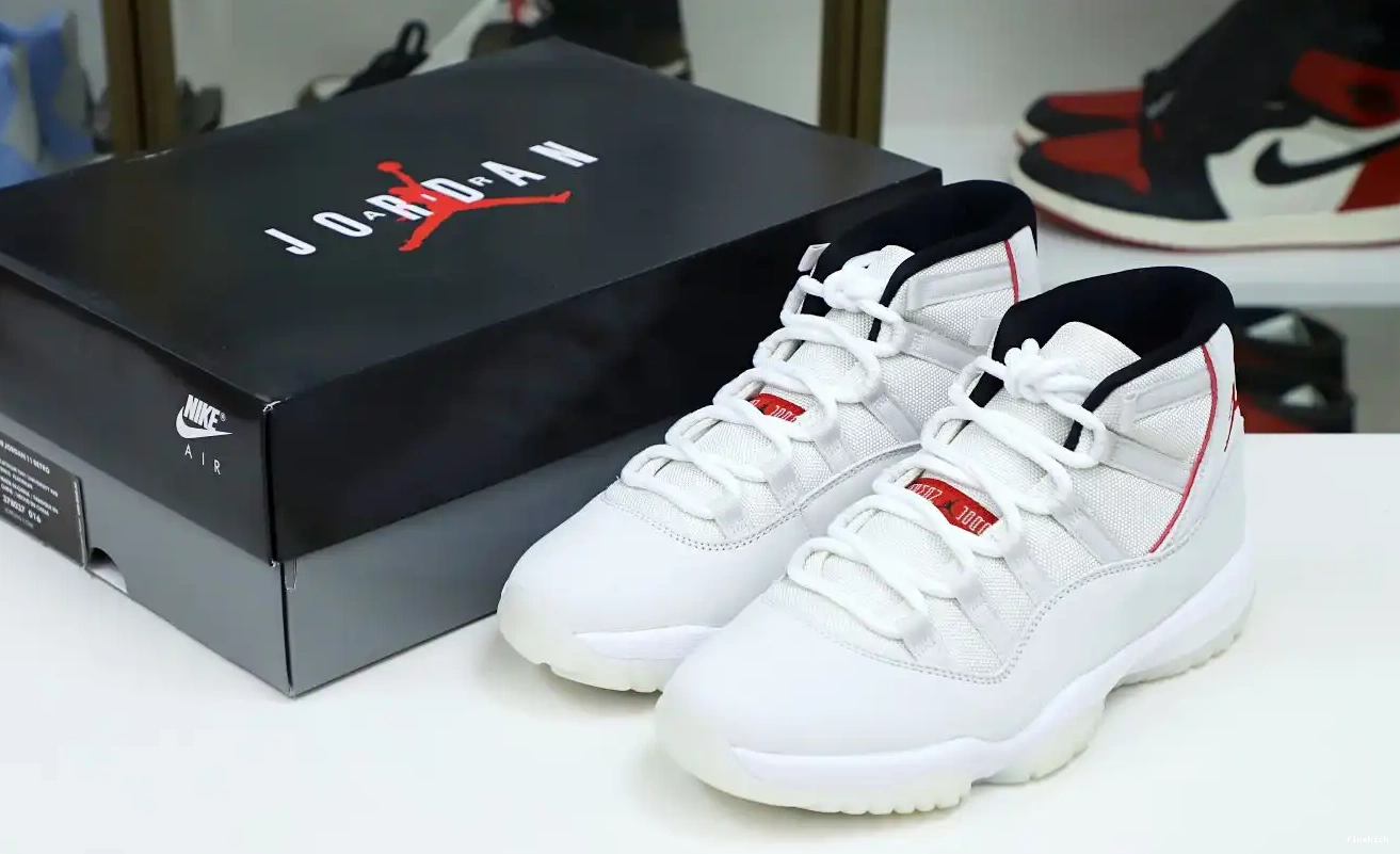 JORDAN XI AIR RETRO PLATINUM TINT 11 0628